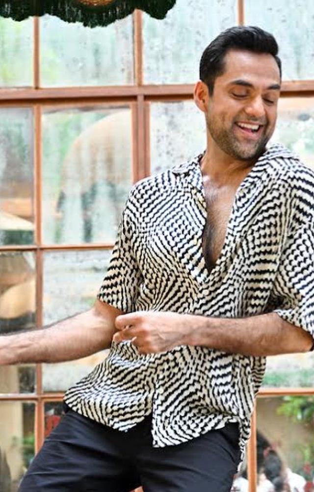 Abhay`s candid snapshot, donning a black-and-white shirt is the cutest thing you can find on the internet